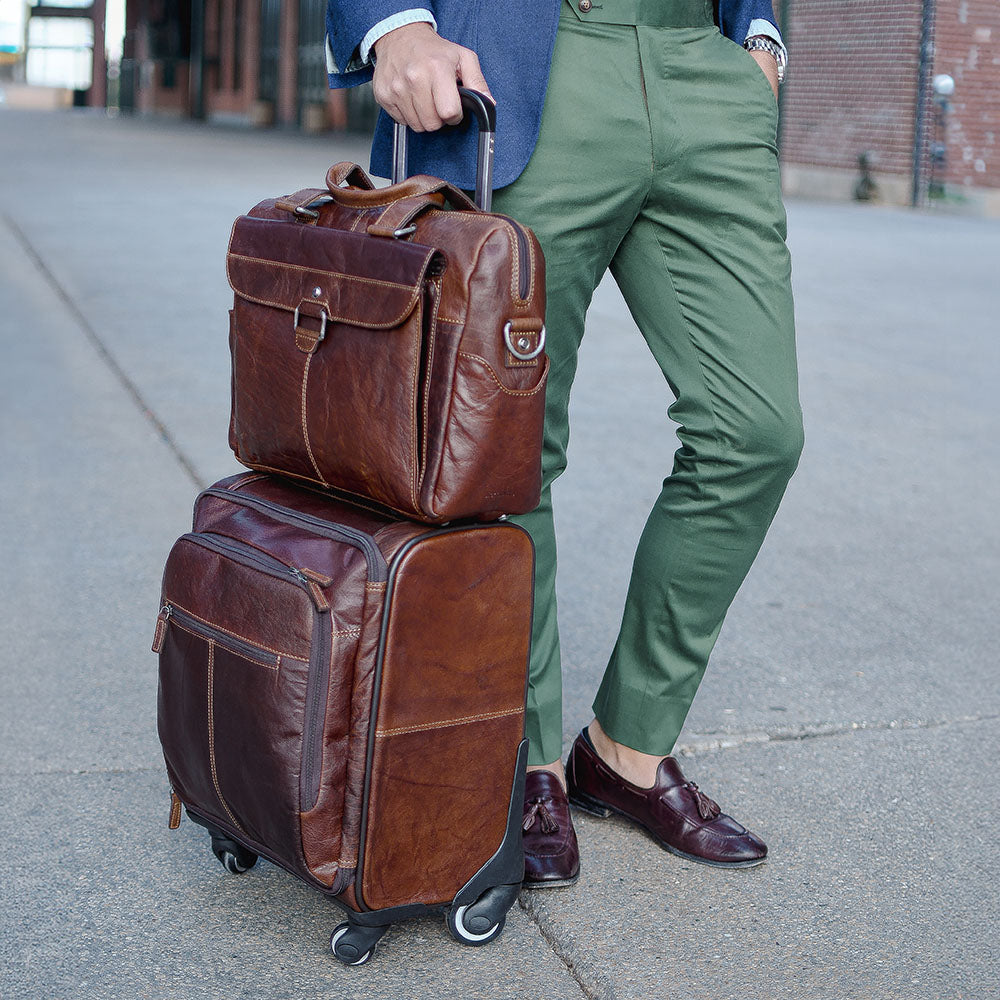 7316brn-7518brn-lifestyle_a53c460c-8b38-426d-822f-de59310ea98d