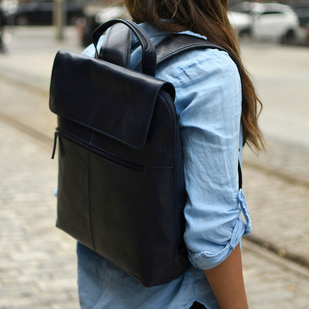 Leather Slim Backpack Voyager Maya #7526