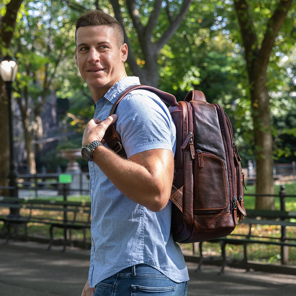 LAUNER バッグ Leather Tech Backpack Voyager #7527 - Lifetime Warranty | Jack Georges
