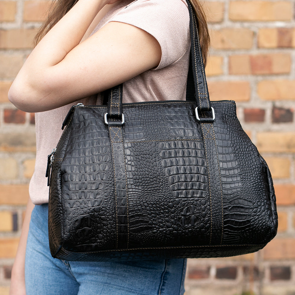 HB815blk-lifestyle