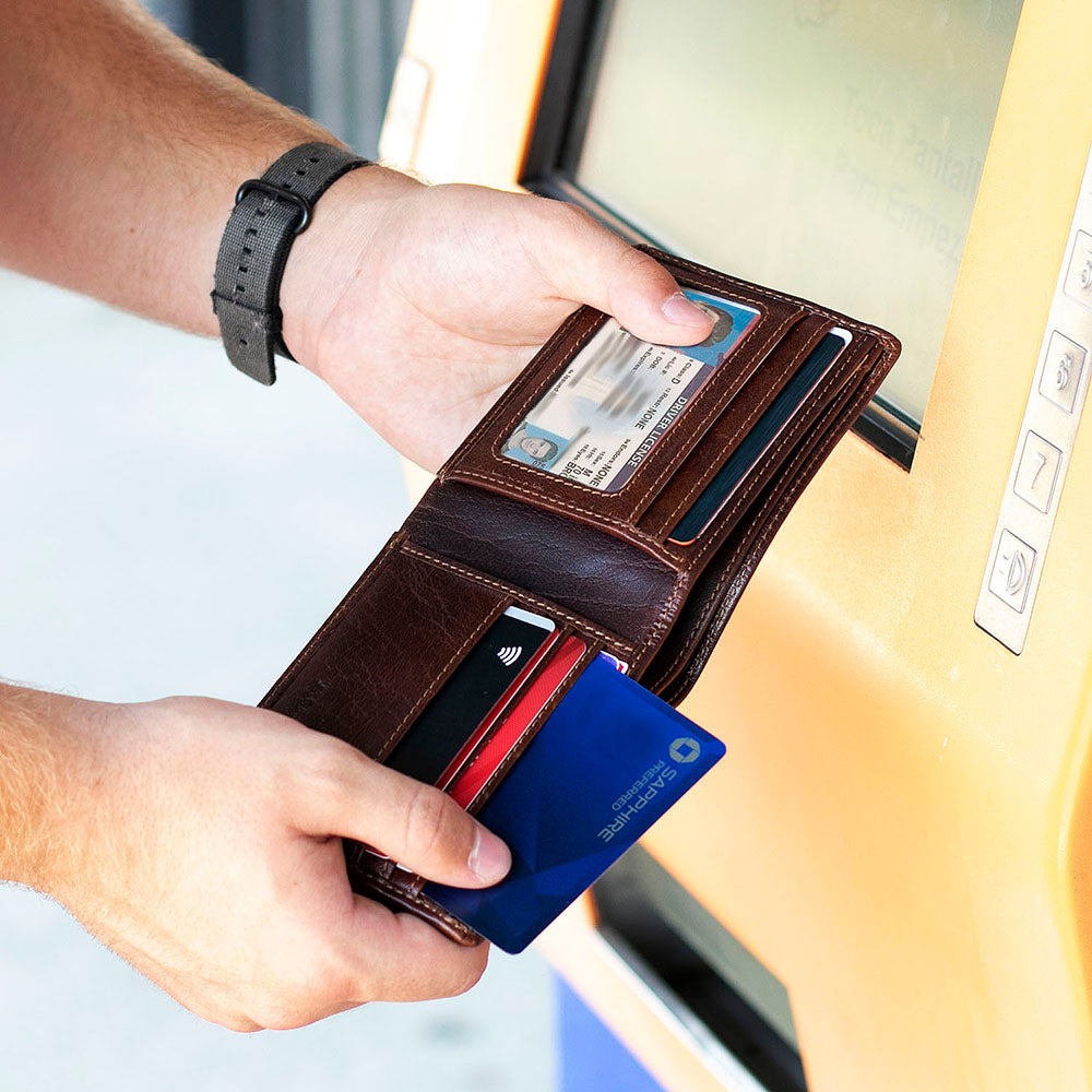 Voyager Bifold Wallet #7301 Brown Lifestyle