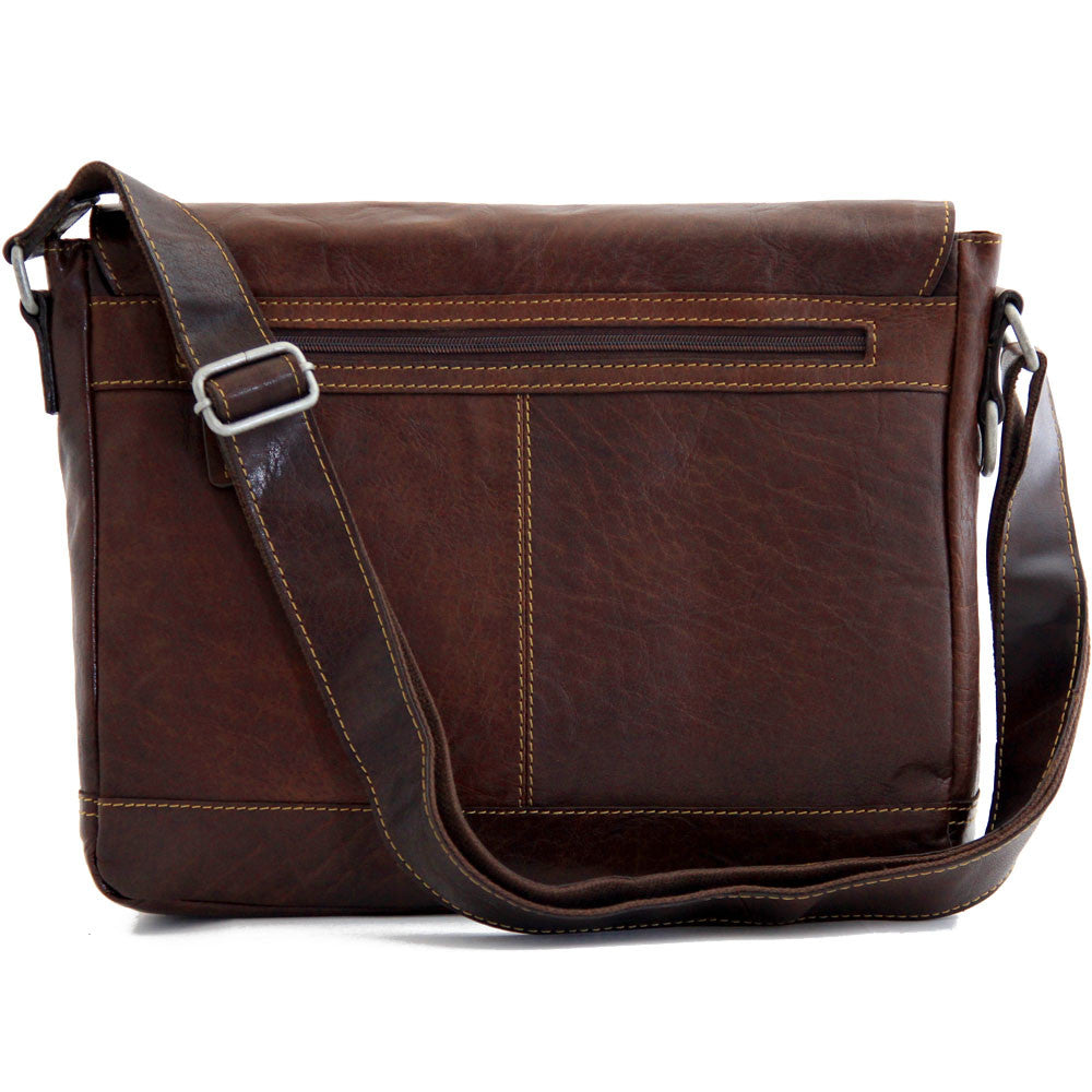Voyager Leather Messenger Bag At An Affordable Price