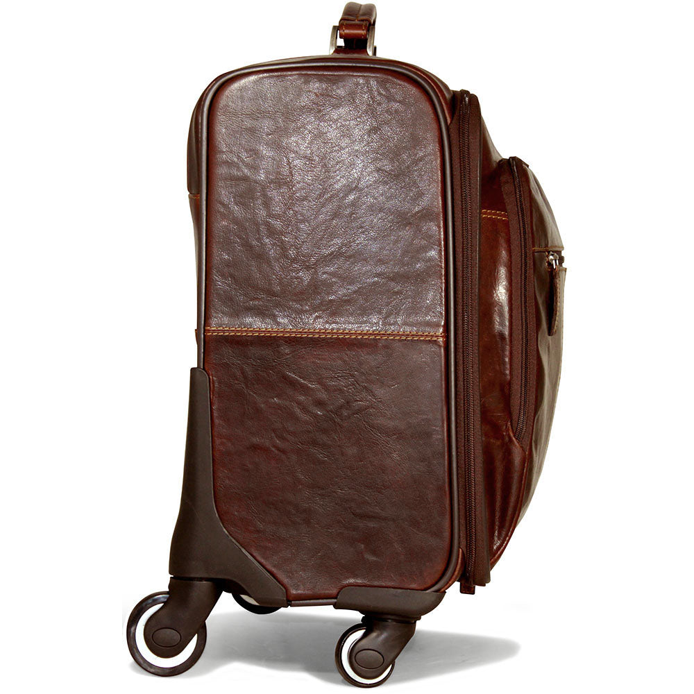 Voyager 18" Wheeler #7518 Brown Right Side